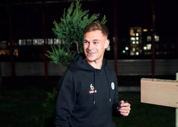 Joshua Kimmich has signed a contract extension with FC Bayern, keeping him at the club until 30 June 2032, with improved salary terms. This summer marks 13 years since the 30-year-old joined the Munich side. During his time with the club, the Germany captain has collected numerous trophies, including eight Bundesliga titles, the Champions League, and the FIFA Club World Cup. (As of 10 August 2025).