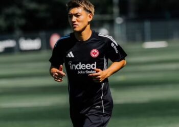 Eilmeldung: Eintracht-Frankfurt-Flügelspieler Ritsu Dōan sagt überraschend Vertragsdeal über 28,5 Millionen Euro ab und bekennt sich zur Treue gegenüber Frankfurt nach Interesse von…….
