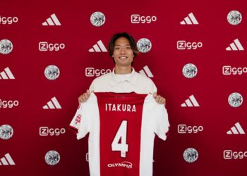 Eilmeldung: Der japanische Verteidiger Ko Itakura lehnt einen Vierjahresvertrag mit Ajax im Wert von 7,5 Millionen Euro ab und bietet aufgrund der jüngsten … seinen überraschenden Vertrag mit Borussia Mönchengladbach an….