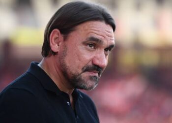 Breaking news: Leeds United Football have sacked their current head coach Daniel Flakes after bringing back their former coach Due to…