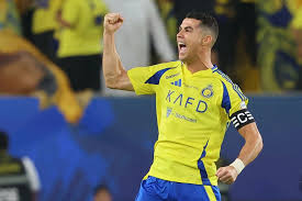 Exciting news today! The top superstar from AI_NASSR has officially agreed to a three-year contract with Borussia Dortmund ahead of his retirement.