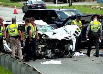 Tragedy Strikes “Married At First Sight” Stars Rhi and Jeff in Devastating Car Accident   In a heartbreaking turn of events, “Married At First Sight” fan favorites Rhi and Jeff were involved in a serious car accident late