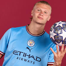 “Breaking News: Manchester City’s star player Erling Haaland is reportedly close to signing a major three-year contract with VfB Stuttgart.”
