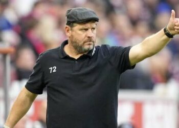 Episch: Der deutsche Fußballmanager Steffen Baumgart hat einen atemberaubenden Vertrag über 75,6 Millionen Pfund bis 2030 abgeschlossen, basierend auf …..