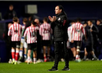 Sunderland Boss Stuns Football World After Transforming Underdogs Into Title Contenders Overnight!