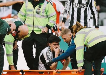 BREAKING: Another Newcastle United Top Defender Set To Be Sidelined for 6_8 Weeks With A Knee Ligaments, Coach Howe List Out As…