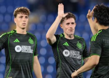 Mind-Blowing – Celtic FC Finally Settle the Debate: Club Officially Names the Greatest Between Two Legendary Heroes!