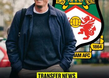 Rob Edwards to raid Wrexham star and a top player as shock role lined up with the management approval