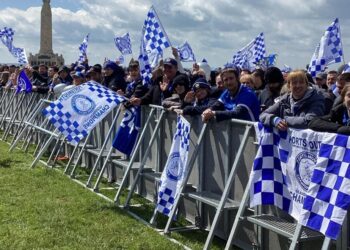 SHOCKWAVES IN HAMPSHIRE! Portsmouth Fans Demand Answers After Another Painful Loss