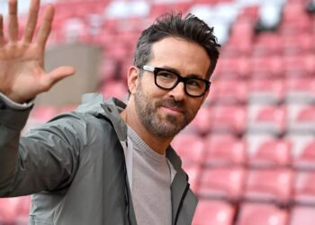 UPDATE : ‘We’ve looked at it’ Portsmouth boss addresses transfer stance on signing new right winger