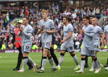 Loyalty over Gold: Millwall fc Fan favourite Rejects Mouth-watering £10 Million Offer — Pledges Future to millwall!