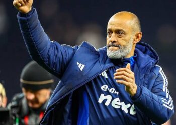 Espirito Santos & Westham FC Relationship broken as his contract hangs by just a thread