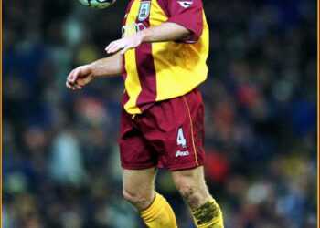 Good news – Netflix to Honour Bradford City Icon in New Documentary – “Claret & Amber Forever: The Stuart McCall Story”