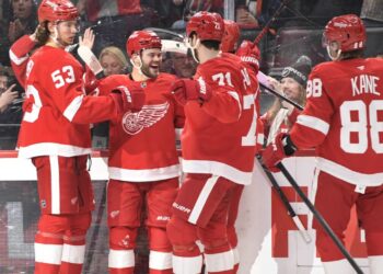 Loyalty over Gold – Detroit Red Wings key player Rejects Massive $55 Million Offer to Stay in Detroit – Here is home for me.