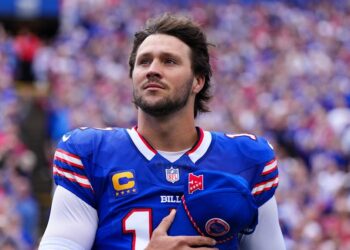 I’m not leaving: Loyalty Over Gold? Josh Allen Reportedly Turns Down $320 Million Opportunity to Stay in Buffalo for another 5 years.