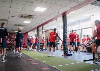 “Unbelievable – Stoke City boss set to accept job at Championship rivals.