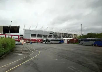 Leaked info: Weekly earnings of Million Manhoef at Stoke City surface as Coventry City line up potential deal.
