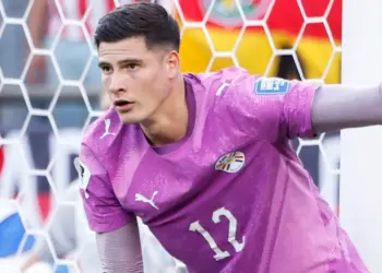 Deal set for Bart Verbruggen replacement _ £7.9m top 2026 world cup rated keeper said “Yes”
