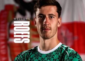 Robin Roefs contract signing stalled _ dispute rises over £30k per week – decision over next goalie made