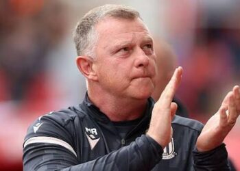 Total disaster erupts – Mark Robins demands contract termination of £45k a week wage players – it’s unforgivable events