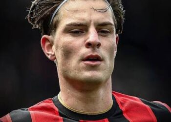Bournemouth reached the decision to sell Alex Scott to Man Utd for £80m _ top Spanish player agree as replacement